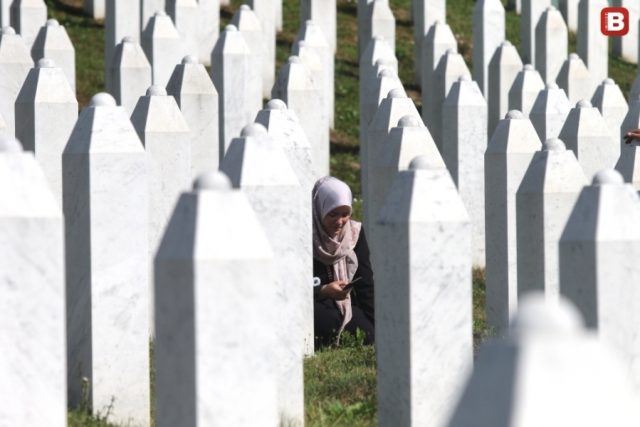 AUSTRIJANCI PIŠU O SREBRENICI: “Posebno Aleksandar Vučić i Milorad Dodik bombardiraju…”