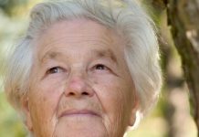 Radila sam pet sati na ručku, a ona ga je bacila kao đubre