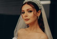 Samo sam htjela da odsječem komad torte — a završila sam ponižena pred kamerama