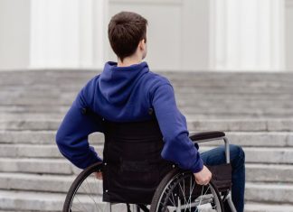 Mislio sam da imam sve — dok me jedna tiha žena nije naučila šta je ljubav