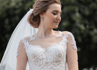 Na sopstvenom vjenčanju sam doživjela sramotu — dok moj muž nije uradio nešto što niko nije očekivao!