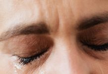 Samo sam ustala da nazdravim, a svekrva me ponizila pred cijelom porodicom