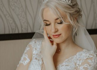 Svi su mislili da sam luda što sam se udala za starijeg — dok nisu čuli istinu