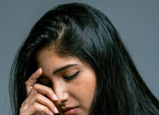 Na rođendan sam dobila kutiju bez pošiljaoca — ono što sam pronašla unutra promijenilo je sve!