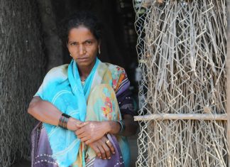 Mjesec dana kasnije, ona je pokucala na moja vrata