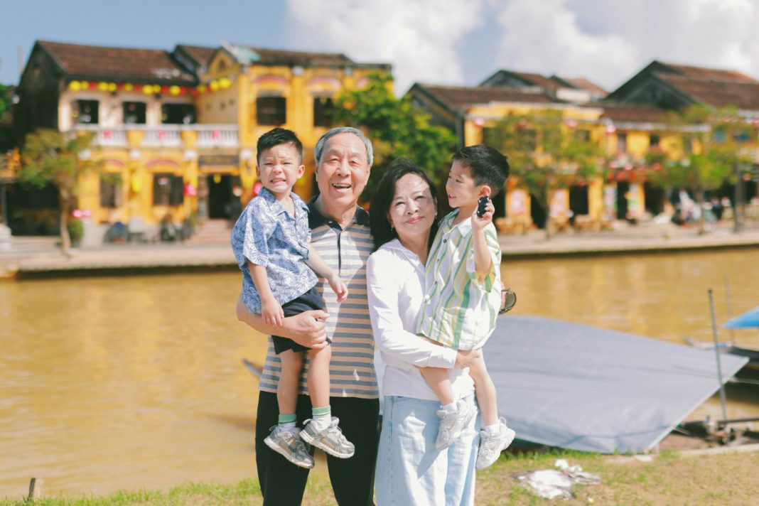 hoi-an-and-da-nang-photographer-1hYglF7N4ZA-unsplash