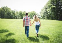 Vratio sam izgubljeni prsten iz stare veš mašine – ujutro me dočekalo deset policijskih auta