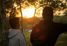 Sa 18 godina sam ostao sam – i morao sam se boriti za brata