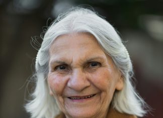 Muž me ostavio ispred tržnog centra – a onda se pojavila nepoznata žena