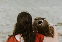 U majčinom albumu pronašla sam djevojčicu koja izgleda kao ja