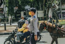 Policajac je izašao na rutinsku intervenciju — ono što je pronašao promijenilo mu je život