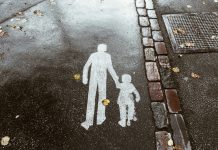 Pomogao Sam Nepoznatoj Djevojčici U Prodavnici, A Sutradan Me Pozvala Škola