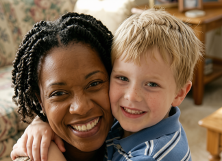 Moj sin je rekao da se dadilja zaključava u mojoj sobi — istina koju sam otkrila me iznenadila