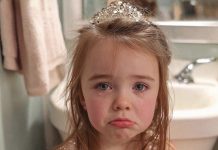 Zaručnica je poslala moju kćerku u kupatilo — istina je zaustavila vjenčanje