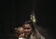 Dadilja se zaključavala u mojoj sobi — ali razlog nije bio ono što sam mislila