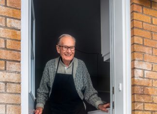 Udala sam se za starog komšiju da mu spasim kuću — a onda je njegova porodica pokrenula borbu protiv mene