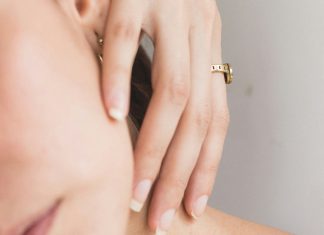 Vidjela sam djevojku sa istim madežom kao moja pokojna kćerka — ali žena koju je nazvala majkom otkrila je istinu koju nisam očekivala