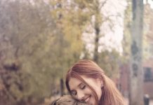 Moja nana je 30 godina tvrdila da su mi roditelji poginuli — prva rečenica njenog pisma u oporuci srušila me na pod