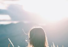 Ljekari nisu mogli pomoći mojoj nijemoj kćerki – dok se nije pojavila nepoznata žena