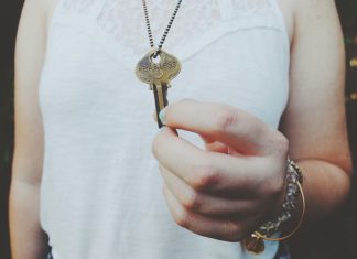 Roditelji Su Prodali Moj Stan Dok Sam Bila U Bolnici — Ali Napravili Su Veliku Grešku