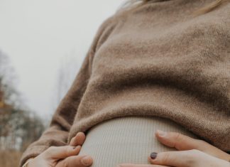 Mislila sam da je moj muž na poslovnom putu — istina me čekala u bolničkoj sobi