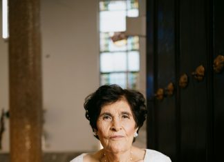 Ispleo sam vjenčanicu za svoju ženu nakon 30 godina braka — ali kada su se gosti počeli smijati, njen govor je utišao cijelu salu