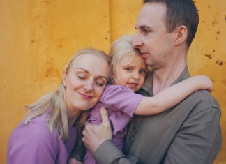 Muž me prevario da platim njegovo putovanje s ljubavnicom — ali ono što sam uradila poslije potpuno ga je šokiralo.