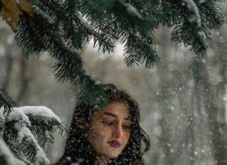 Djeca su prva primijetila ženu na peronu – ono što je njihov otac uradio poslije dirnulo je sve