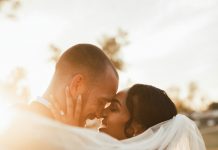 Udala sam se za momka koji me ponižavao u školi — a na našu bračnu noć priznao je istinu koju nisam mogla ni zamisliti