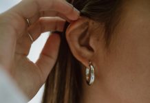 Nestale su naušnice koje mi je mama ostavila — ali nisam ostala bez odgovora