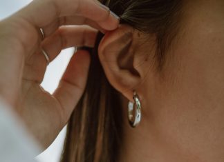 Nestale su naušnice koje mi je mama ostavila — ali nisam ostala bez odgovora