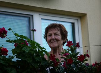 Dvije godine sam donosila hranu staroj komšinici — a nakon njene smrti otkrila sam nešto neočekivano