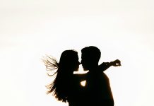 Mislila je da zna sve o svom mužu — dok se nije dogodio neočekivan trenutak