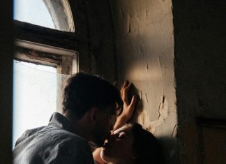 Komšinica me zamolila da joj budem dadilja — nisam znala da ide u moju kuću dok ja čuvam njenu djecu