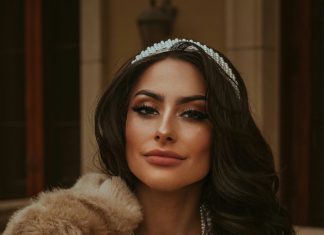 Tri bogate žene su ponižavale konobaricu u restoranu — ali moj dečko im je održao lekciju pred svima.