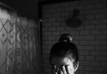 Ostavljena na aerodromu sa šesnaest godina – ono što je uslijedilo šokiralo je sve