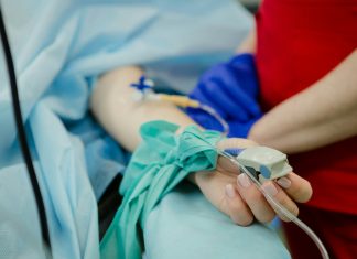 Nakon Operacije Moje Kćerke, Jedna Rečenica U Bolničkoj Sobi Promijenila Je Sve