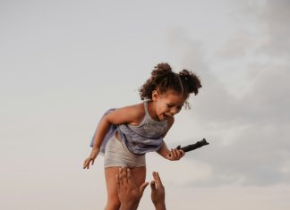 “Pratila sam je i otkrila tajnu iza školskog izostanka”