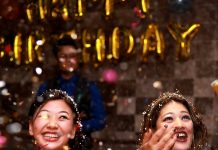 Sestra je rekla da moja kćerka kvari zabavu — nekoliko minuta kasnije pronašla sam je na spratu