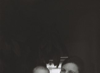 Komšinica je odbila platiti mojoj majci za čuvanje djeteta jer je “ionako kod kuće” — ali nije očekivala moj odgovor