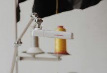 Kada je vlasnik zgrade pokucao na vrata stanara, ugledao je nešto što nije očekivao