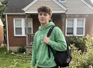 Moj sin mi je poslao poruku koja me uplašila — istina me rasplakala