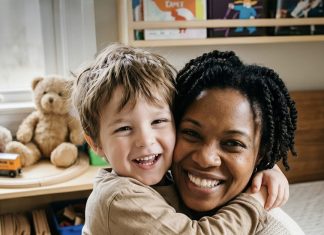 Dadilja se zaključavala u moju sobu — a istina me šokirala