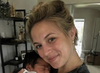 Donijela sam bebu kući — a onda sam otkrila istinu koja me šokirala